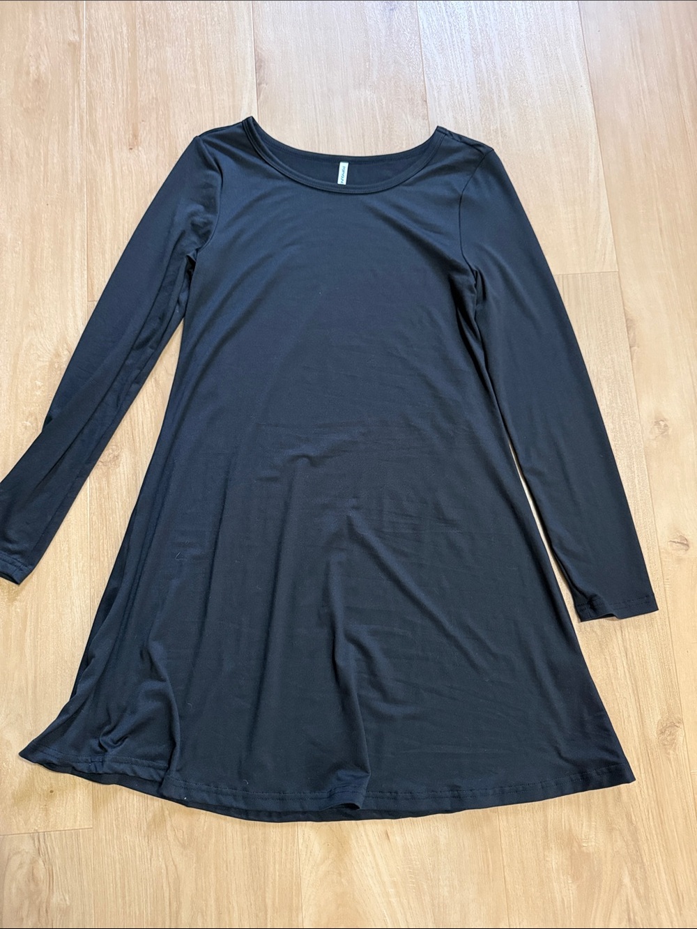 Black Long-Sleeve A-Line Dress — Women's Everyday Essential